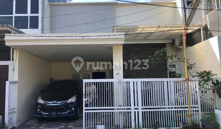 Dijual Rumah 2 Lantai Mulyosari Strategis