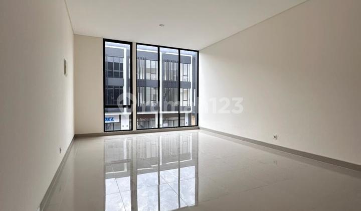 Disewakan Ruko 3lt - Hampton Avenue Disewakan Ruko 3lt - Hampton Avenue