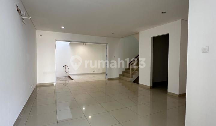 For Sale 4BR Menaggio House 2