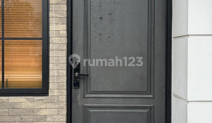 Rumah Kost 3 Lantai Cambridge Pik 2 Full Furnished Strategis Rumah Kost 3 Lantai Cambridge Pik 2 Full Furnished Strategis