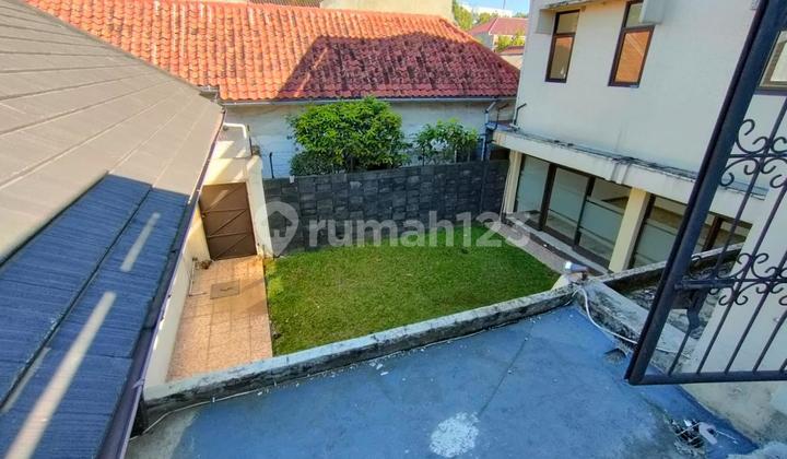 For Rent: Wing House on Gatot Subroto Street, Bandung 2