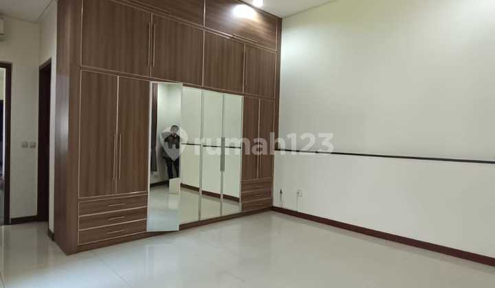 Jual Rumah Siap Huni Setraduta 2