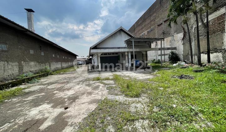 Gudang dan Lahan Serbaguna Mainroad Kopo