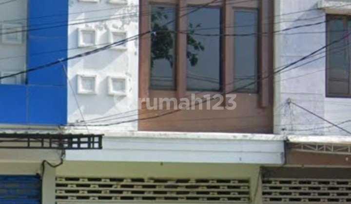 For Sale Strategic Commercial Building, Ready to Occupy, in Menganti Gresik, Adjacent to Surabaya-Gresik.