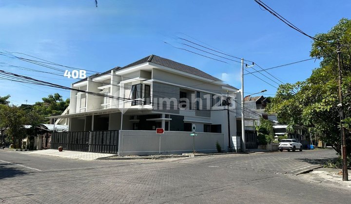 Rumah Siap Huni Kutisari Indah Utara, Kampus Uk Petra Surabaya