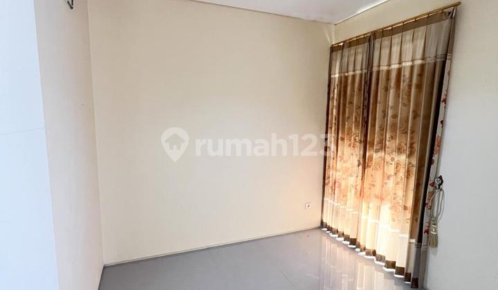 For Rent Ready-to-Occupy House in Citraland, Surabaya