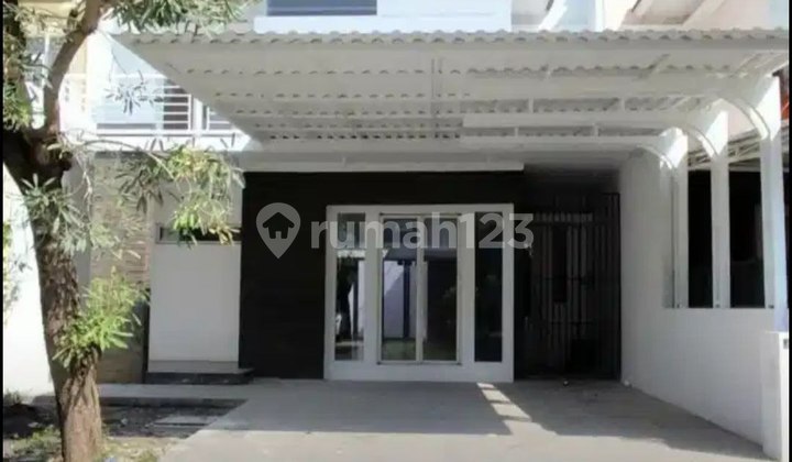 Rumah Bukit Palma,Surabaya