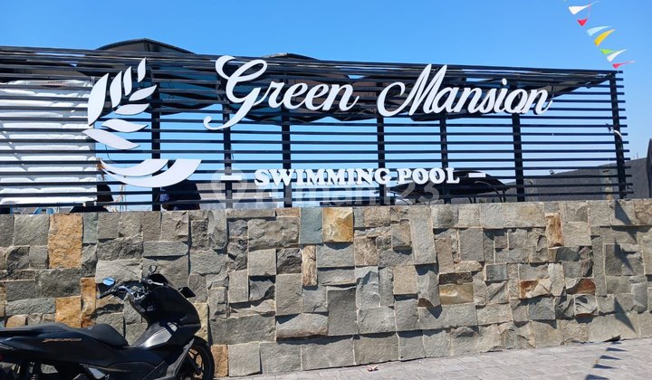 New Green Mansion Juanda House