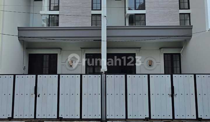 New House Pondok Indah, Wiyung Surabaya New House Pondok Indah, Wiyung Surabaya