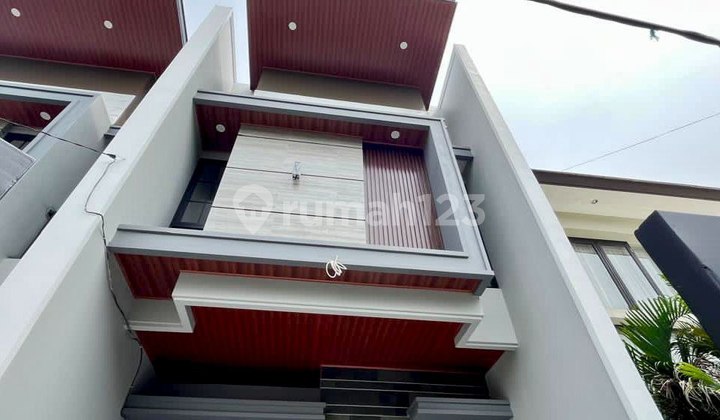 Rumah Baru Jl.manyar,merr Surabaya 2