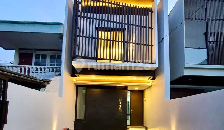 Rumah Kedung Baruk, Dekat Merr Surabaya