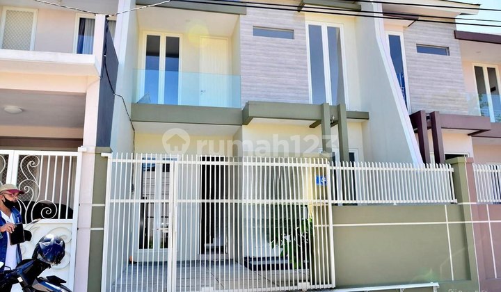 Rumah Gayung Sari Barat,dekat Tol Dan Masjid Agung Surabaya 1