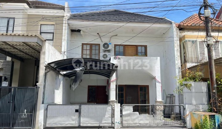 Rumah Bagus 2 Lantai Raya Babatan Pratama, Dekat Ptc dan National Hospital Surabaya