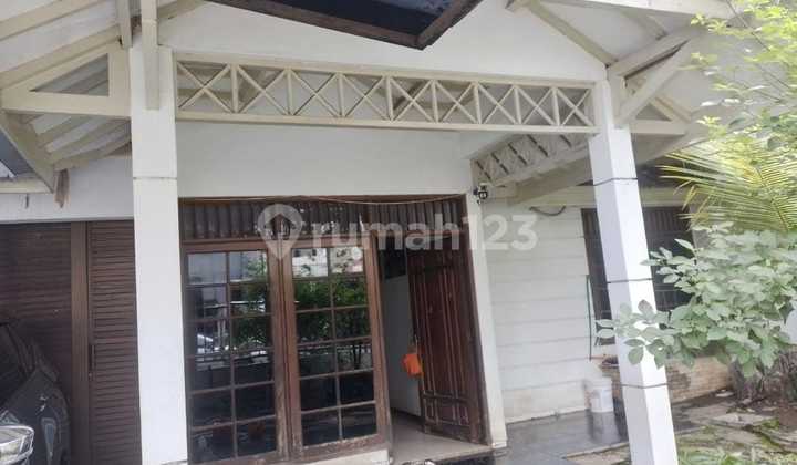Disewakan Rumah Raya Darmo Cocok untuk Kantor dan Cv, Surabaya