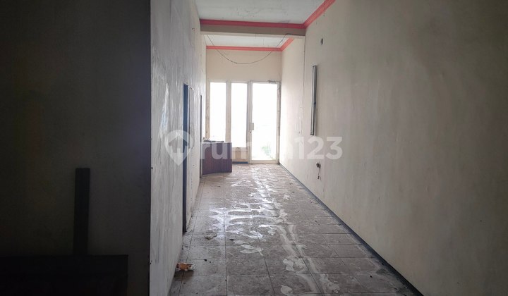 Ruko Siap Pakai di Jl Mastrip,Surabaya 2