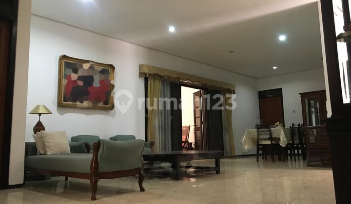 Rumah Luas dan Strategis Semolowari Surabaya 2