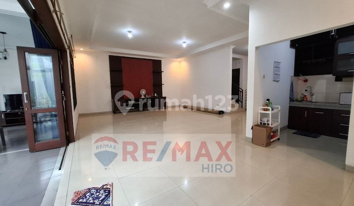 Rumah 2 Lantai+3 Kios Potensi Cuan Lokasi Strategis 2