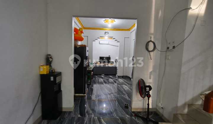 Rumah 2 Lantai di Jakarta Garden City 2