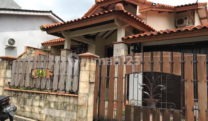 For Sale House in Banyumanik Near Superindo School Hospital 1
