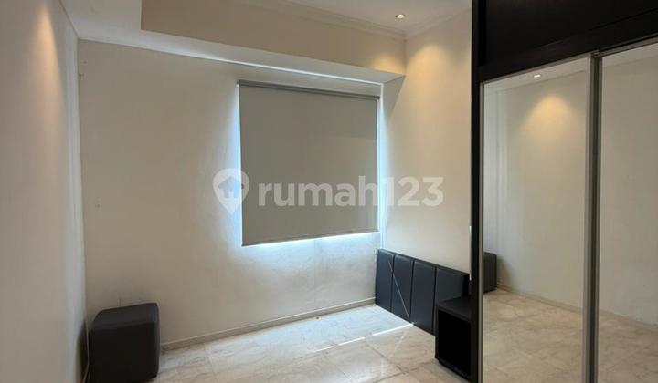 Disewakan Apartemen Royal Mediterania Garden 3 Bedroom