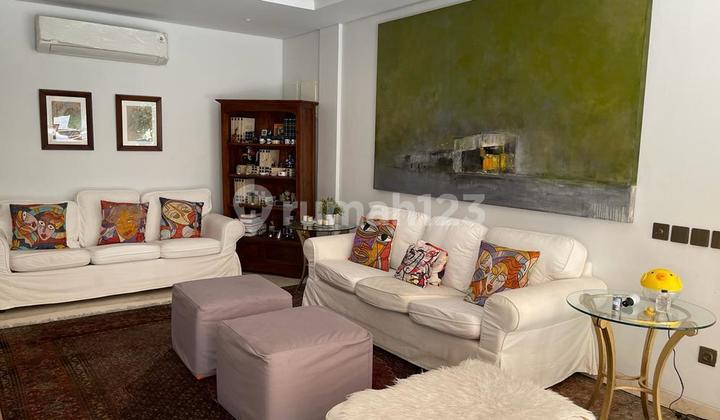 Dijual Luxury House di Bintaro Jakarta Selatan Dijual Luxury House di Bintaro Jakarta Selatan