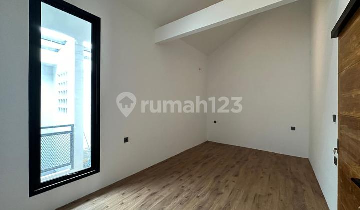 Dijual Rumah Pasar Minggu Jakarta Selatan 4+1 Bedroom Siap Huni Dijual Rumah Pasar Minggu Jakarta Selatan 4+1 Bedroom Siap Huni