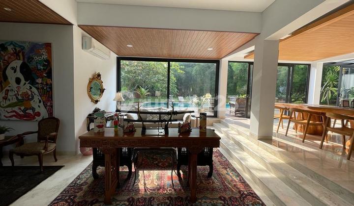 Dijual Luxury House di Bintaro Jakarta Selatan Dijual Luxury House di Bintaro Jakarta Selatan