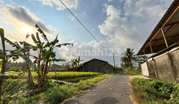 For Sale, Former Chicken Coop Land Near Pakem Terminal For Sale, Former Chicken Coop Land Near Pakem Terminal