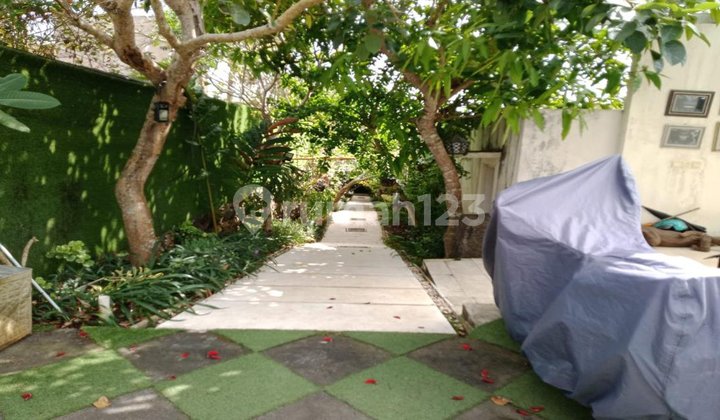 Villa with Private Pool in the Elite Jimbaran Area, Near Ayana & Kubu Beach 2