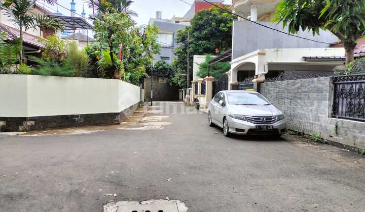 Lokasi Super Strategis! Rumah di Taman Gandaria, Dekat Gandaria City & MRT 2