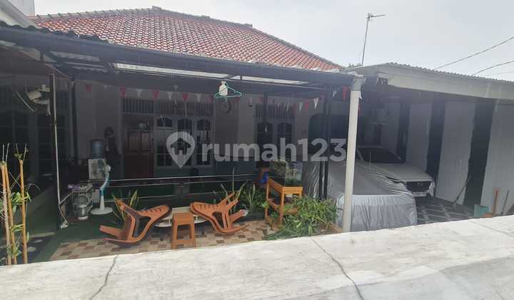 Rumah Strategis di Beji, Depok Jawa Barat 2