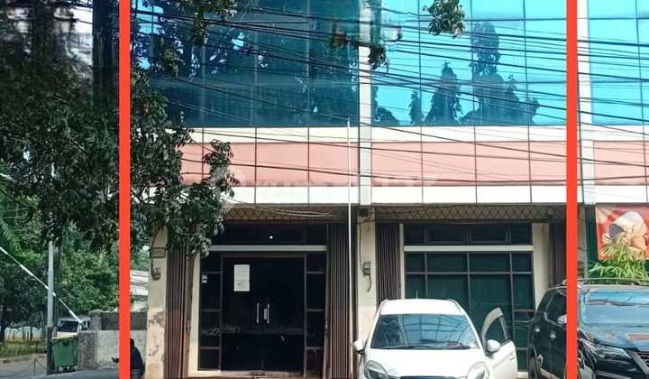 4-Storey Linked Shophouses (2 Units) in Gandaria, South Jakarta, Suitable for Various Businesses 4-Storey Linked Shophouses (2 Units) in Gandaria, South Jakarta, Suitable for Various Businesses