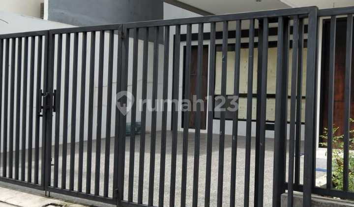 Rumah Strategis Di Tebet Barat  1