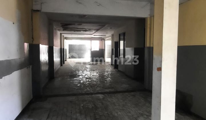 Ruko Ex Car Showroom On Kertajaya Main Road Cheap 2