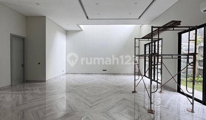 Rumah Murah Di Pakuwon Indah Surabaya Barat 2