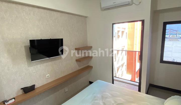 Affordable Fully Furnished Apartment at Amega Crown Residence Fer.b002