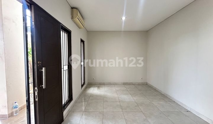 Sewa Rumah Bagus di Raffles Hills 2