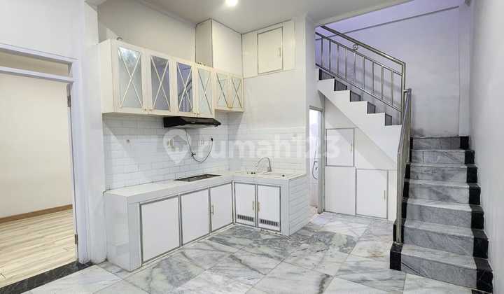 Dijual Rumah Kota Wisata Siap Huni