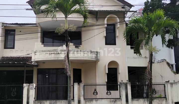 Dijual Rumah 2 Lantai di Jl Venus Barat 3 Bandung