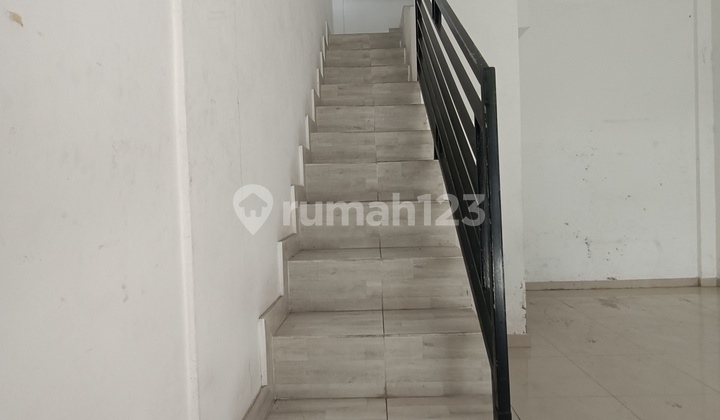 Strategic Shop House For Rent In Padonan 2