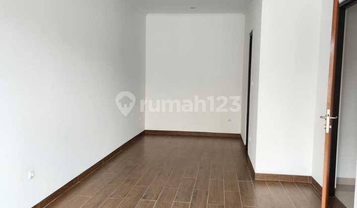 Muara Karang Brand New Minimalist 3-Story House. Negotiable.