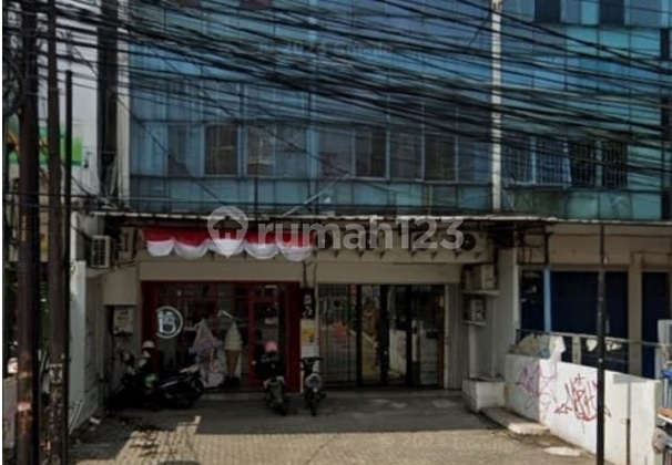 Disewakan Ruko 3,5 Lantai di Radio Dalam, Jakarta Selatan Disewakan Ruko 3,5 Lantai di Radio Dalam, Jakarta Selatan