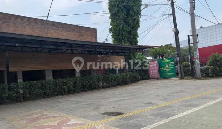 Dijual Tempat Usaha Sangat Strategis Utk Rumah Makan / Cafe di Bsd