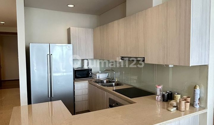 Apartemen Oakwood Premier 2 BR Full Furnished, Strata 2