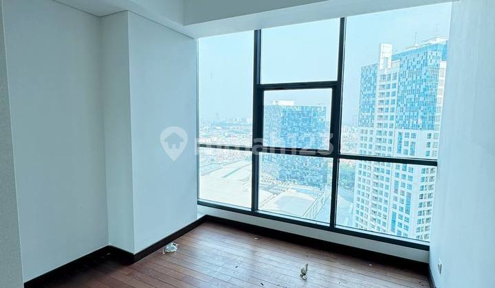 Casa Grande Apartment, 3 BR, Strata, Good 2