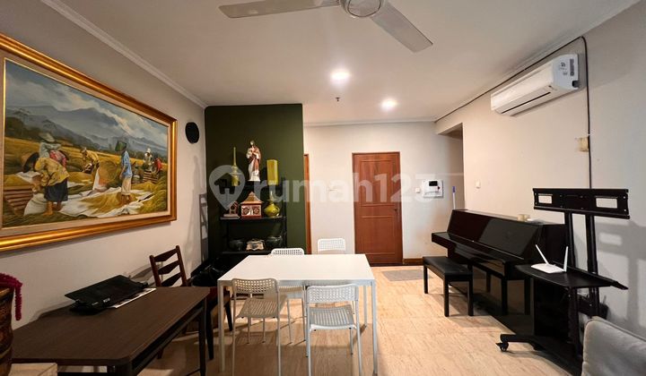 Apartemen Red Top 2 BR, Strata, Bagus, Furnish 2