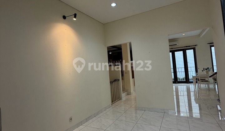 Nice House on Jl. Senopati 8, Selong, Kebayoran Baru, South Jakarta City, DKI Jakarta, Indonesia, 12110, Senopati 2