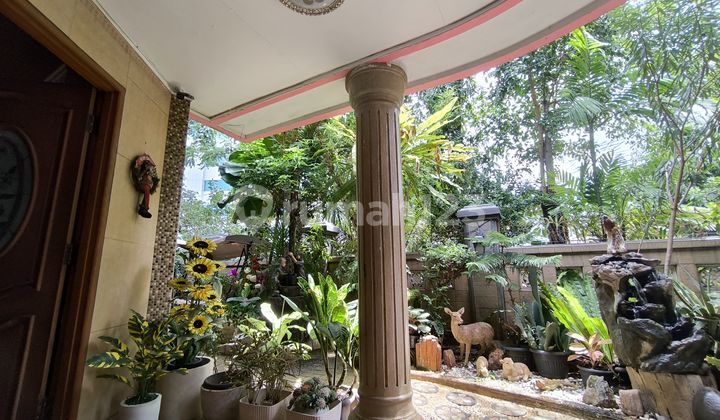 Di Jual Rumah Asri dan Strategis di Cempaka Putih Barat