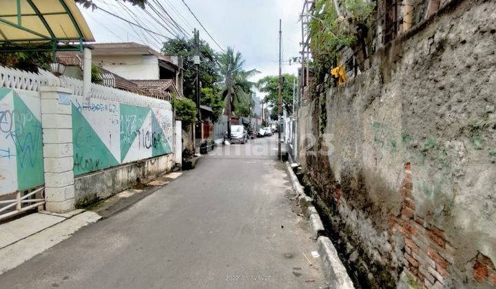 Di Jual Rumah Strategis di Cipinang Cempedak, Jakarta Timur