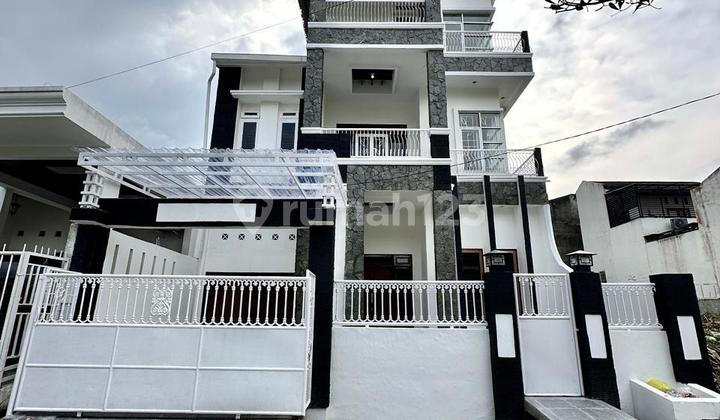 3-Storey House in Tasbih 2 Area Near Usu Campus 3-Storey House in Tasbih 2 Area Near Usu Campus